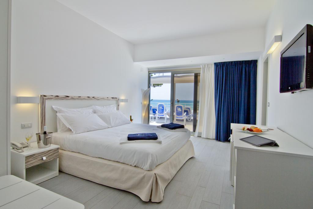מרינה די רגוזה Hotel Miramare חדר תמונה