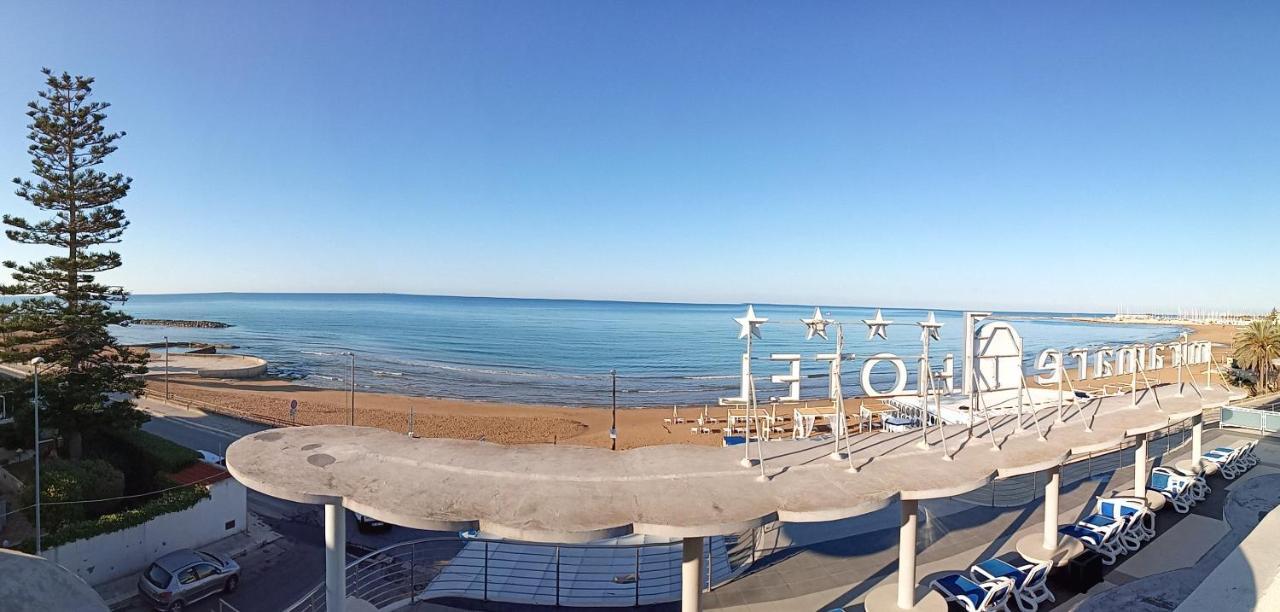 מרינה די רגוזה Hotel Miramare מראה חיצוני תמונה